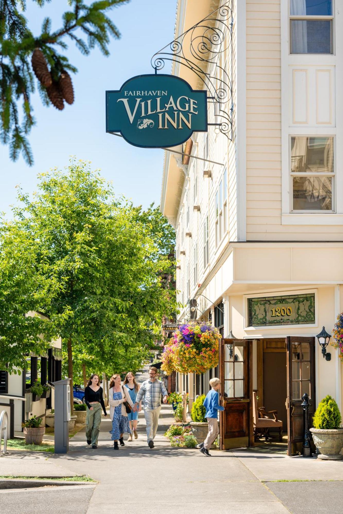 Fairhaven Village Inn Bellingham Bagian luar foto